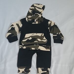PatPat Camouflage Hoodie and Pants Set - Black and Tan